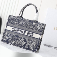 Christian Dior Shopping Bags